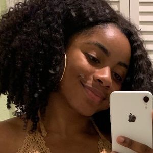 Meet your Posher, Lovely